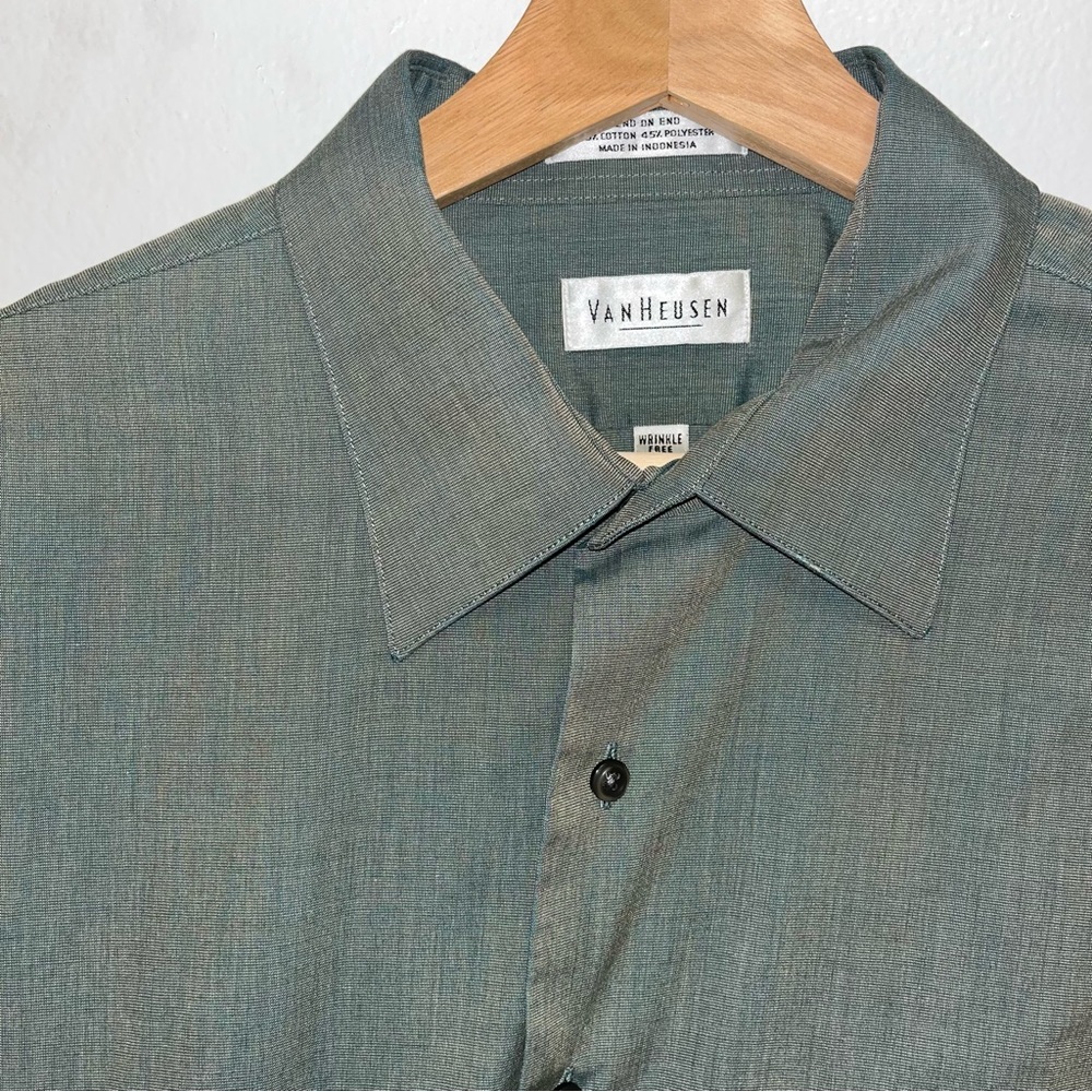 Van Heusen Long Sleeve Button-Down Shirt